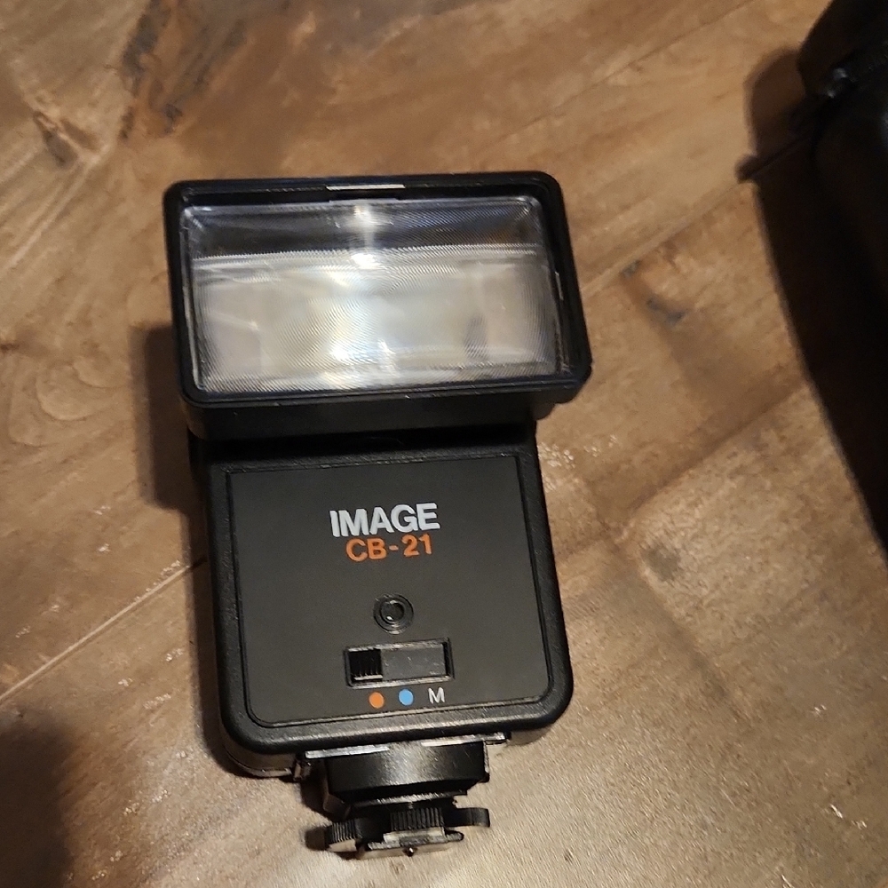 Image CB-21 Computerized Electronic Flash